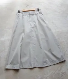 マーガレットハウエル　ベージュ　台形スカート