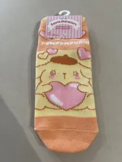 エモきゅん　ポムポムプリン　靴下