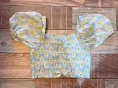 【美品】ZARA かキッズ　ミニ丈トップス　ヘソ出し　花柄