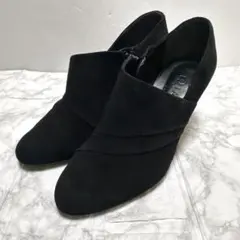 DIANA ブラック スエード ブーティ　パンプス　22.5㎝ サイドジップ 黒