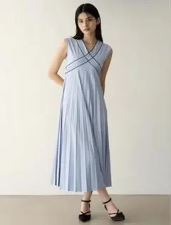 新品未使用タグ付 Lily Brown リリーブラウン クロスデザインワンピース