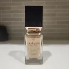 クレ・ド・ポー ボーテ タンフリュイドエクラ ナチュレル オークル10