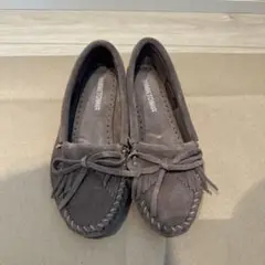 美品　ミネトンカ　MINNETONKA KILTY MOC 5.5 グレージュ