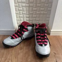 Jordan エアジョーダン10レトロ　シルバー/レッド ハイカットスニーカー