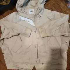 ZARA フード付きベージュジャケット