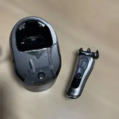 Braun S8 メンズ電気シェーバー 本体 充電器セット未使用品 箱、取説
