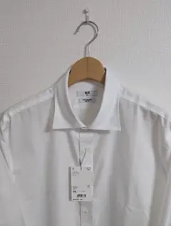 新品　ユニクロ　シャツ　ファインクロス　スーパーノンアイロン　スリムフィット　白