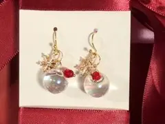657 クリスマス　雪の結晶　フック　ピアス(☆イヤリング変更可)