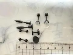 ブラックスタッドピアス8個セット