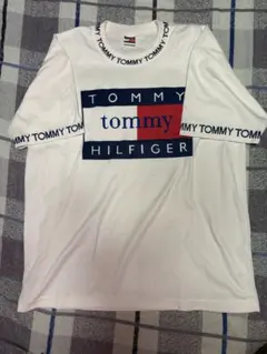 TOMMY HILFIGER ホワイト Tシャツ