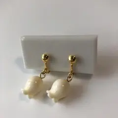 すずらんイヤリングのサムネイル