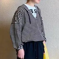 ジャーナルスタンダードラックス バスクボーダー フードプルオーバー 黒 白