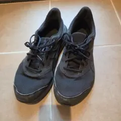 アシックス　スニーカー28.5cm