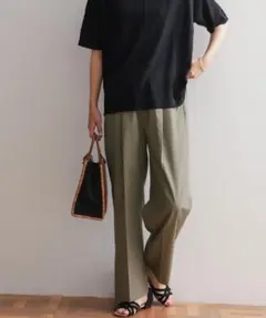 URBAN RESEARCH DOORSストレートイージーパンツカーキ