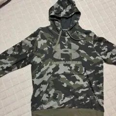 UNDER ARMOUR 迷彩柄 パーカー M