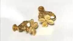 四*葉様 [美品] 四葉のクローバー お花イヤリング