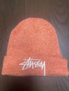 Stüssy オレンジ　ニット帽　ビーニー　刺繍ロゴ