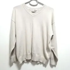 ハニーズ　トップス　Vネックセ―タ―