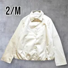 ショート丈ブルゾン　ジャンパー　アウター　アイボリー　ウエストゴム　2/M