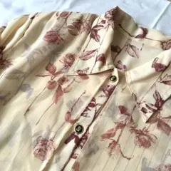 古着　90年代　昭和レトロ　バラ柄ブラウス　韓国製　美品
