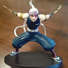 鬼滅の刃　フィギュア　宇髄天元