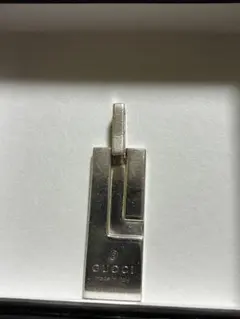 最安値 GUCCI グッチ Gロゴ スクエア プレート トップ シルバー 925