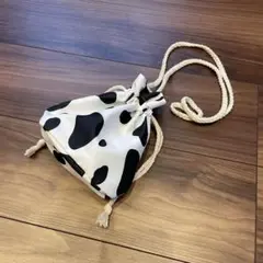 COW柄　牛柄　巾着バッグ　巾着袋　ショルダーバッグ