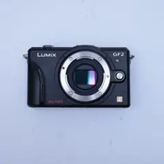 LUMIX GF2 ミラーレス一眼カメラ ボディ シャッター回数少 LUMIX GF2 ミラーレス一眼カメラ ボディ シャッター回数少 - メルカリ