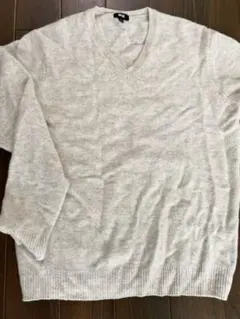 ユニクロ　ニット　L  美品