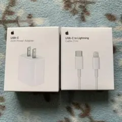 Apple USB-C 20Wアダプタとケーブルセット