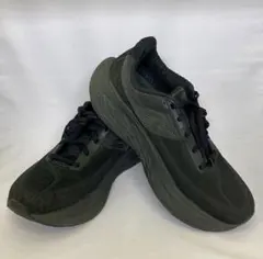 オールブラック スニーカー