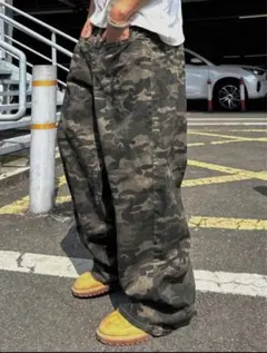 迷彩ワイドデニムパンツ