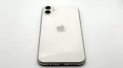Apple iPhone 11 ホワイト 本体