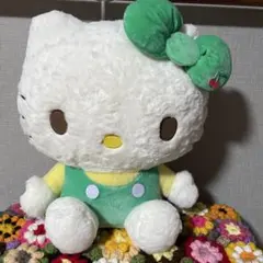 新品　ハローキティ　クリームソーダドールGJ 超ビッグぬいぐるみ