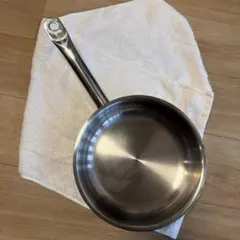 Item thumbnail for item 2478b1fa-e8a1-4623-a852-49012b39e69c