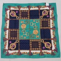 【新品未使用CELINE セリーヌ　 シルク大判ハンカチ 58cm x 58cm