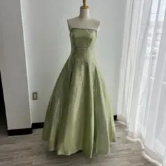 ⬜︎ カラードレス　【49】　花　キラキラ　ビーズ　　グリーン　シルバー　花嫁