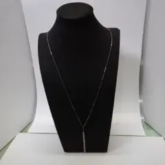 タッセル付きロングプラチナネックレス