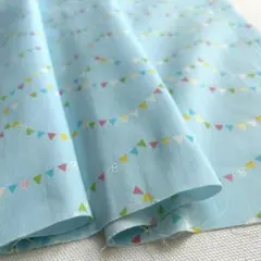 シーチング生地 綿プリント生地 ガーランド柄 フラッグ ブルー 1M〜