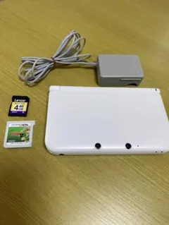 【美品】ニンテンドー3DS LL ホワイト 本体　SDカード付