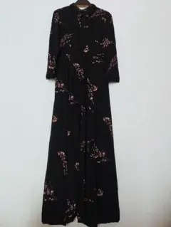 ZARA WOMAN ロングワンピース　さくら柄　マキシ丈