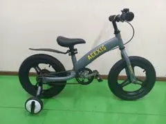 新品未使用 3in1 子供自転車 キックバイク 12インチ GRAY色 値下げ中!新品未使用 3in1 子供自転車 キックバイク 14インチ BLUE色