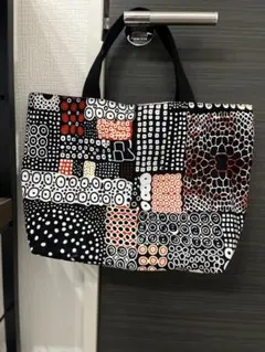 Item thumbnail for item 5be97441-7c81-42b3-99ab-2fab44d9401e