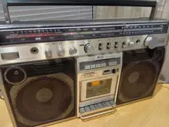 s*e様 TOSHIBA BOMBEAT RT-8980SM ラジカセ 本体 - メルカリ