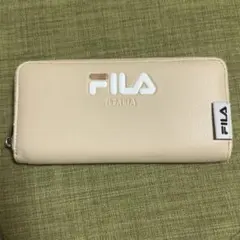 FILA ベージュ 財布のサムネイル
