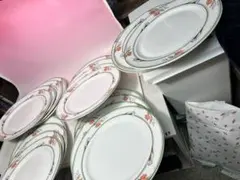 超希少 Dudson ダドソン FINE CHINA 花柄 お皿 レトロ19皿 超希少 Dudson ダドソン FINE CHINA 花柄 お皿 レトロ19皿 - メルカリ