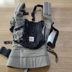 ergobaby 抱っこ紐 フード付きチャコールブラウン