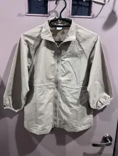 プティマイン andD. 新品　サラッと張り感　ライトアウター　ベージュ　120