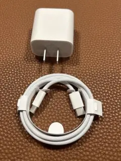 純正 Apple 20W USB-C充電器と Type-C ケーブルセット