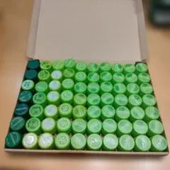 ■ペットボトルキャップ　140個　黄緑〜緑　 　グラデーションセット